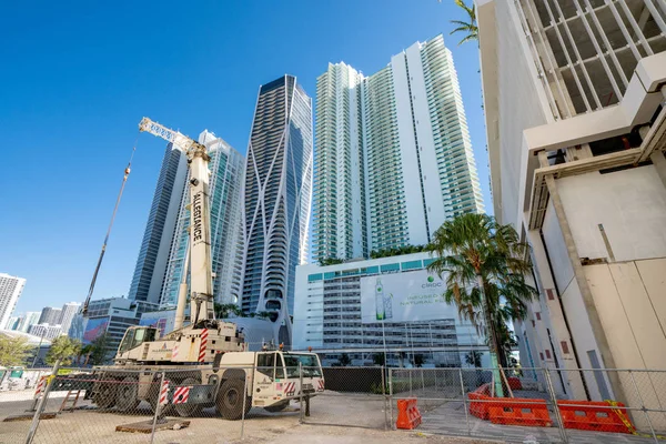 Downtown Miami Höghus Konstruktion Och Kranar — Stockfoto