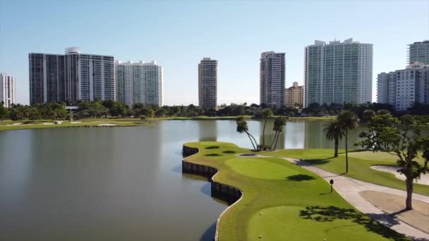 Filmagem Campo Golfe Aéreo Panorâmico — Vídeo de Stock