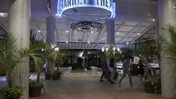 Bayside Miami Marketplace Tiendas Metraje Nocturno — Vídeo de stock