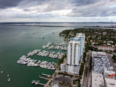 Miami Beach, Florida Biscayne Körfezi 'nin hava manzaralı görüntüsü.