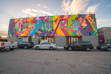 Sanat Baseli Miami Wynwood grafiti sprey boyası duvarları