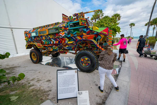 Ralph Ziman Spoek 1 camion Miami Beach Art Basel — Photo