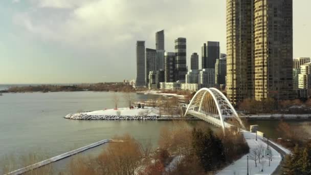 Humber Bay Arch Space Bridge Vídeo Aéreo — Vídeo de Stock