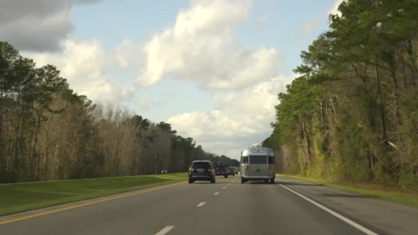 Driving Airstream Trailer Highway — 비디오