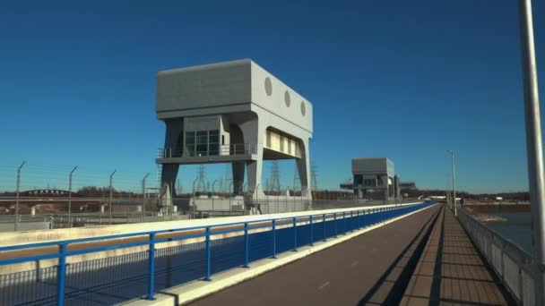 Vídeo Movimento Terrestre Barragem Kentucky Sobre Rio Tennessee — Vídeo de Stock