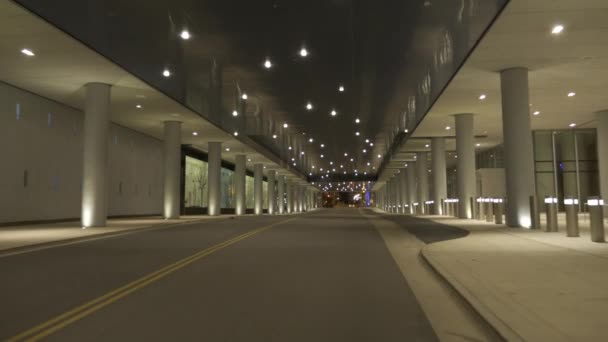 驾车穿过美国田纳西州纳什维尔音乐城中心大楼 — 图库视频影像