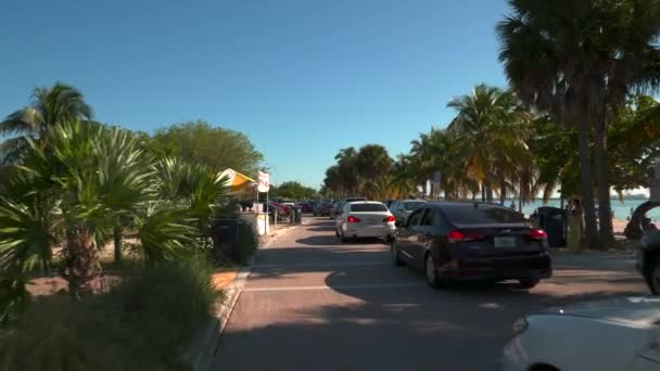 Traffic Key Biscayne Miami Florida New Years Day 2020 — Stock Video