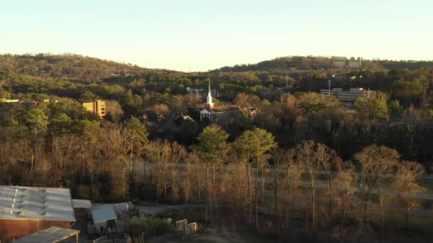 Légi Felvétel Shades Valley Presbyterian Church Birmingham Alabama — Stock videók