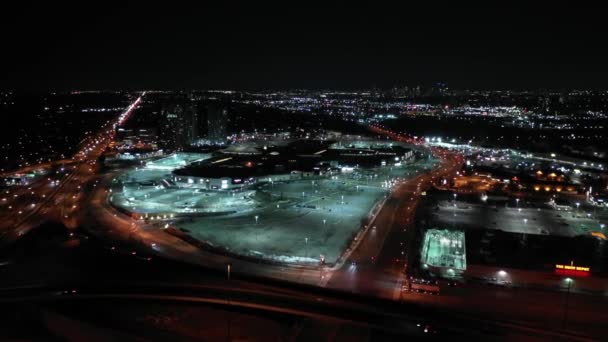 Νυχτερινή Εναέρια Λήψη Βίντεο Από Κήπους Sherway — Αρχείο Βίντεο