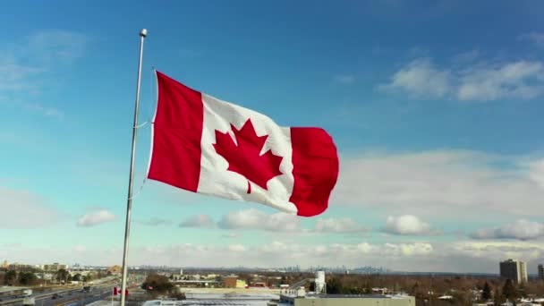 Órbita Aérea Bandera Canadiense — Vídeo de stock