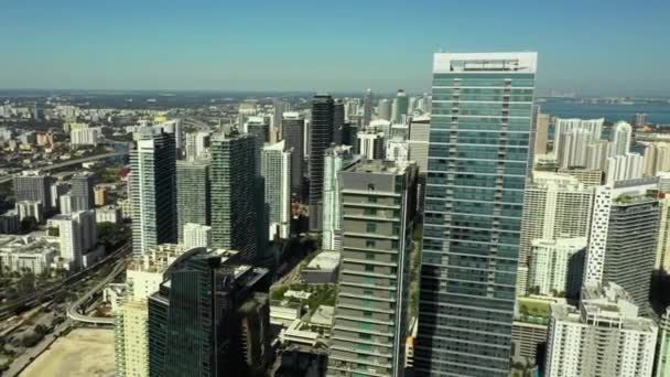 Volando Sobre Arquitectura Rascacielos Miami Florida — Vídeo de stock