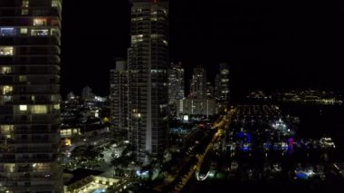 Miami Sahil Limanı yüksek binalar