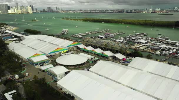 Vídeo Aéreo Estático Miami International Boat Show — Vídeos de Stock