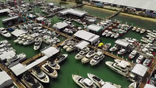 Luchtvaart Overhead Baan Miami International Boat Show 2020 — Stockvideo