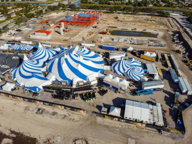 Cirque du soleil Miami Çadırların havadan çekilmiş fotoğrafı