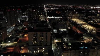 Batı Palm Beach FL 'in gece uçuşları.