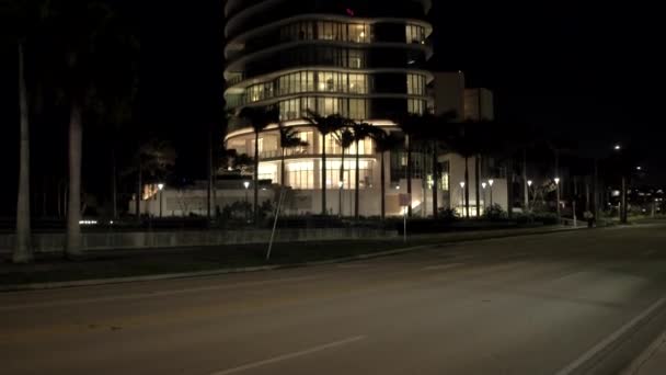 Noční Video Bristol Condominium West Palm Beach — Stock video