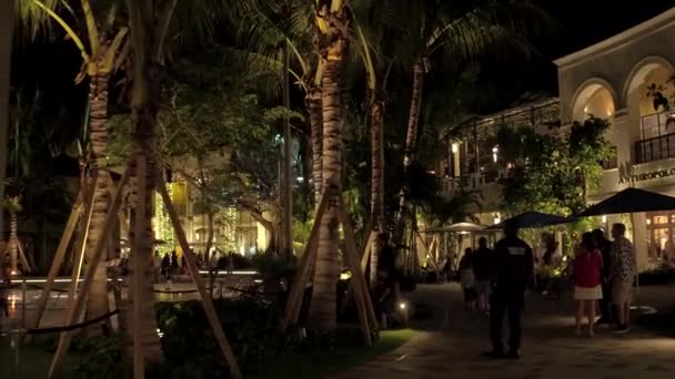 Passeggiando Attraverso Cityplace West Palm Beach Filmati Notturni — Video Stock