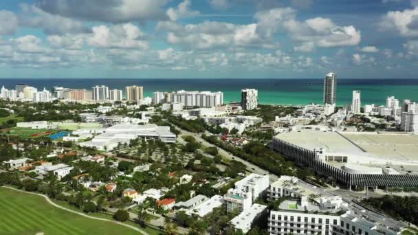 Flygvideo Miami Beach Dade Coulevard Väg Närmar Sig Havet Öster — Stockvideo