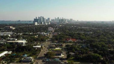 Miami FL 'i ortaya çıkarmak için yükseliyor.