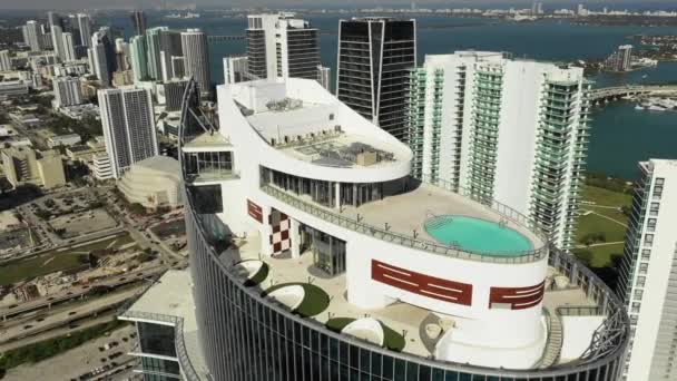 Piscina Telhado Vídeo Aéreo Miami Paramount Tower Worldcenter — Vídeo de Stock