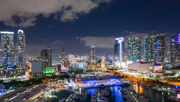 Stad Miami Nachtlampjes Luchtfoto Drone — Stockfoto