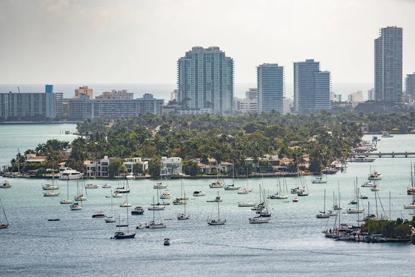 Miami Beach Star Island Sailboats Foreground — Stock Photo, Image