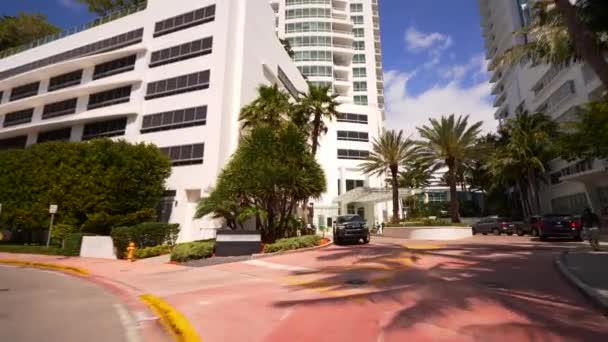 Tresor Tower Fontinebleau Miami Beach Příjezd — Stock video