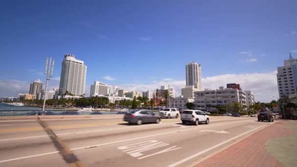 Ankomst Till Miami Beach 41St Street Bridge — Stockvideo