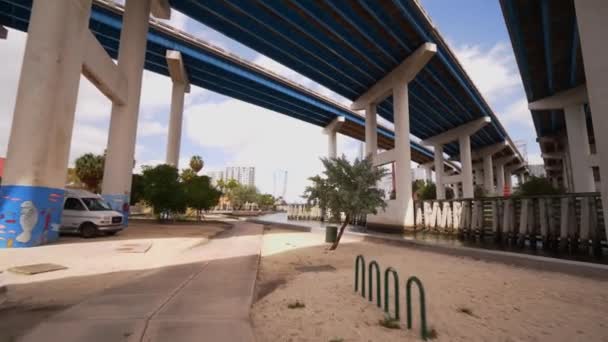 Industriële Videobanden Bruggen Miami River — Stockvideo