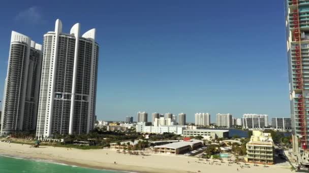 Sunny Isles Φλόριντα Παραλία Σκηνή Ωραία Καλοκαιρινή Μέρα — Αρχείο Βίντεο