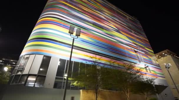 Brickell Heights Gebouwen Nachts Geschilderd Heldere Kleuren — Stockvideo