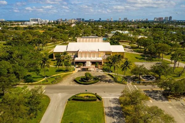 Foto Udara Auditorium Memorial Fort Lauderdale — Stok Foto
