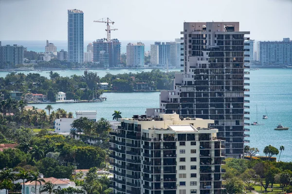 Кондоминиумы Miami Залива — стоковое фото