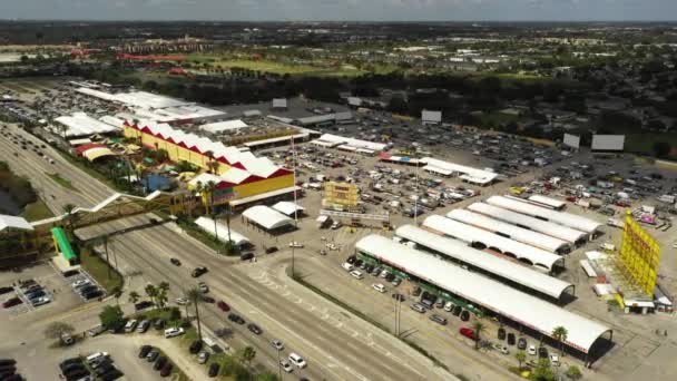 Aerial Pull Out Shot Swap Shop Fort Lauderdale — Stock Video