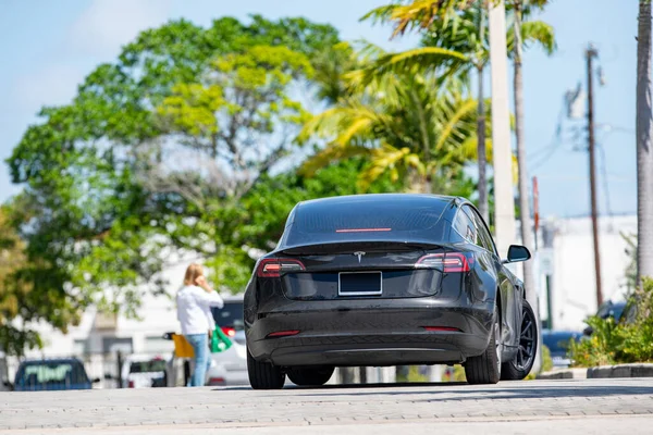 Rear View Black Tesal Model Parking Lot — Stock Photo, Image