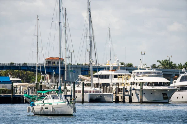 Foto Velero Fort Lauderdale Florida Telephoto — Foto de Stock