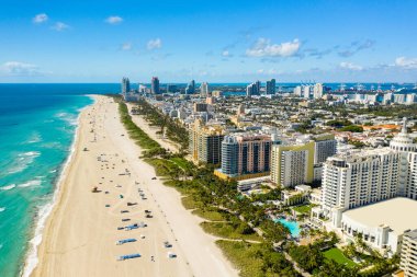 Miami Plajı 'ndaki hava fotoğrafı Coronavirus yüzünden kapatıldı.