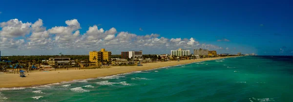 Hollywood Beach Gran Angular Panorama —  Fotos de Stock