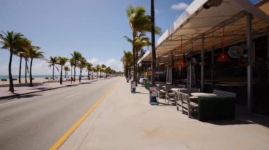 Fort Lauderdale Plajı, Coronavirus Covid 19 nedeniyle kapatıldı.