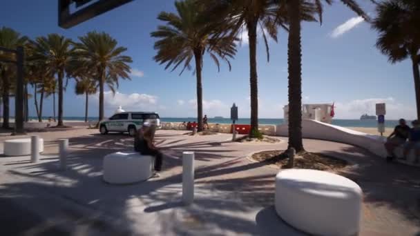 Polizei Setzt Schließung Von Fort Lauderdale Beach Durch Coronavirus Covid — Stockvideo