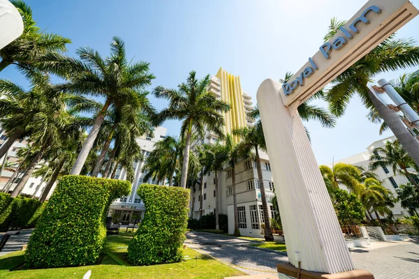 Foto Royal Palm Hotel Miami Beach Collins Avenue — Fotografia de Stock