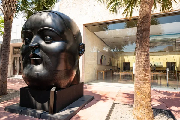 Photo Fernando Botero Public Art Exhibit Lincoln Road Nader Art — Stock Photo, Image