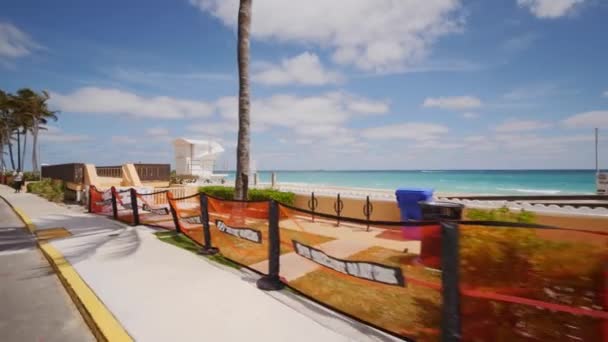 棕榈滩被关闭 以阻止考罗纳威病毒19的缓慢蔓延 — 图库视频影像