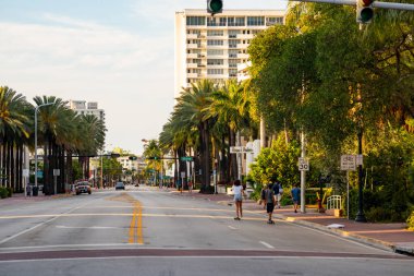 Miami Plajı Bahar Tatili Kalabalığı Coronavirüs Covid 19 salgın karantinası