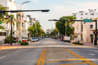 Miami Plajı Bahar Tatili Kalabalığı Coronavirüs Covid 19 salgın karantinası