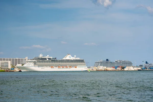 Cruise Ships Port Miami — Stock Photo, Image