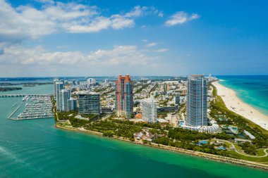 Miami Plajı, Güney Pointe Parkı yüksek binaları 
