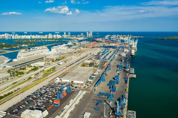 Hamnen Miami Antenn Drönare Foto Last Och Kryssningsfartyg — Stockfoto