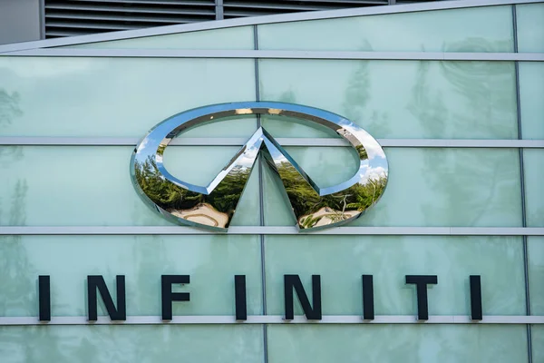 Infinity Logo Car Dealership — Stock Photo, Image